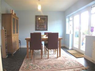 LARGE DINING KITCHEN