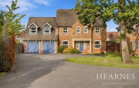 Casterbridge Road, Ferndown, BH22