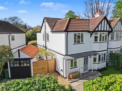 Coverts Road, Claygate, KT10