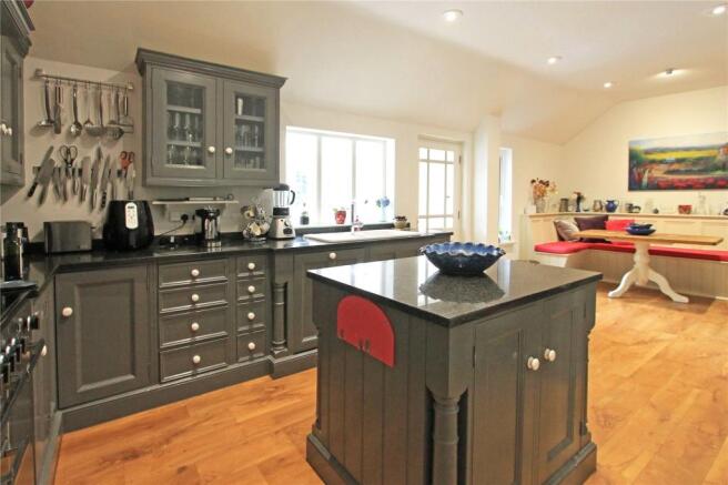 Kitchen/Breakfast Rm