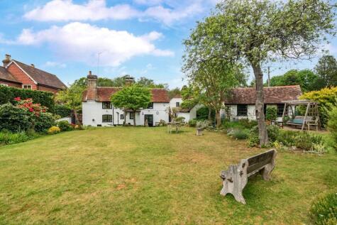 Thursley Road, Elstead, Godalming, Surrey, GU8