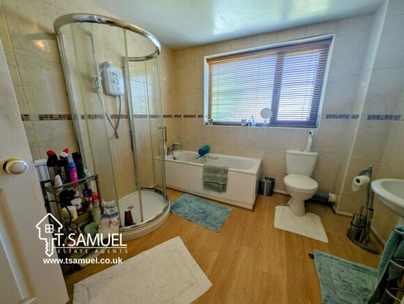 Upstairs bathroom