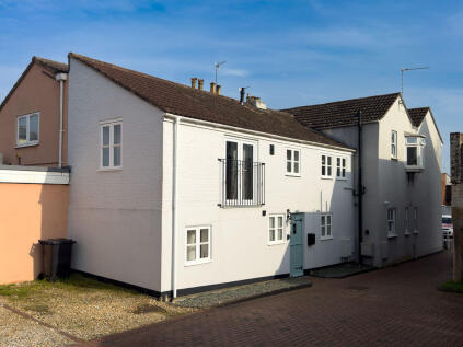 St Clares Mews, Felpham