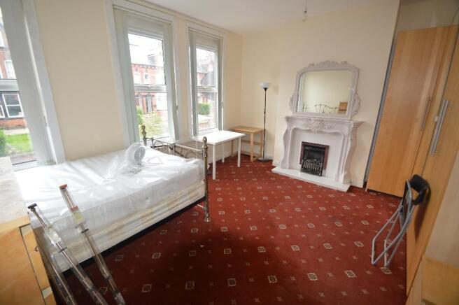 5 bed Terraced to rent Image 8
