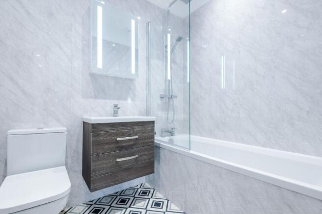 1 bed Apartment to rent Image 11