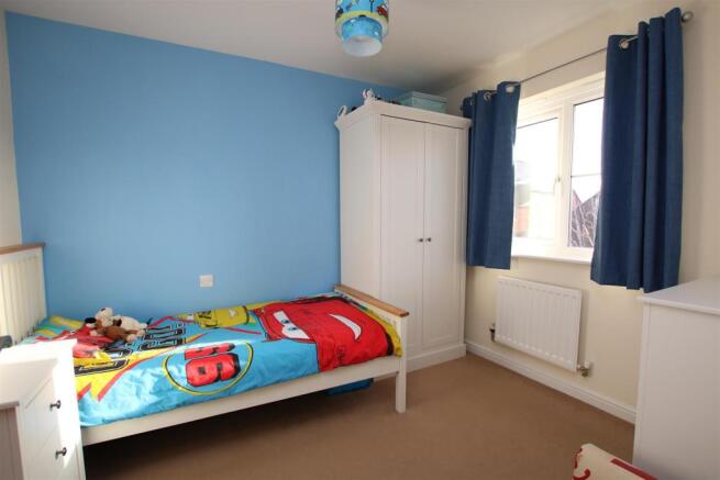 Bedroom 2.JPG