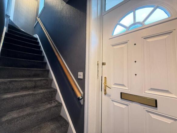 2 bed Semi-Detached to rent Image 12