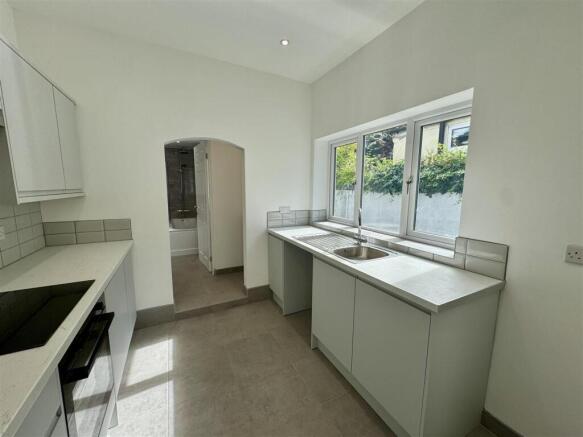 kitchen 3.JPG