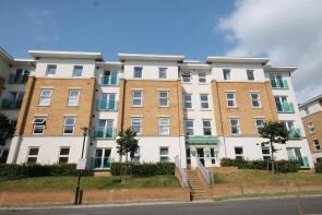 22, Burney House, Highbury Drive, Leatherhead KT22 7UJ
