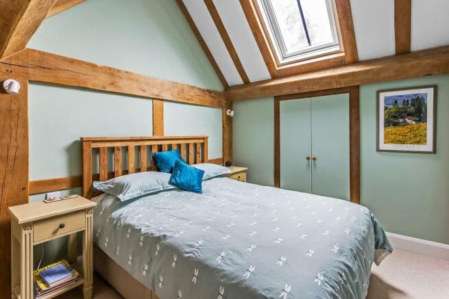 Master bedroom best.jpg
