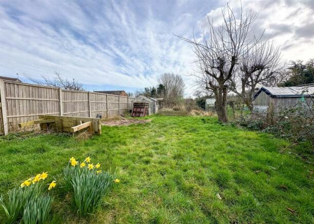 LARGE GARDEN