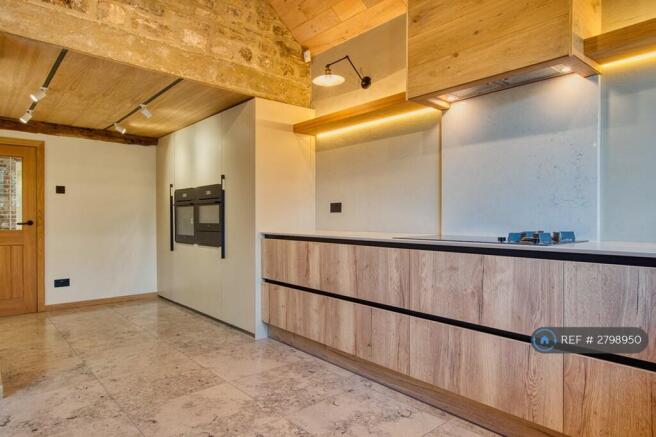 3 bed Detached to rent Image 7