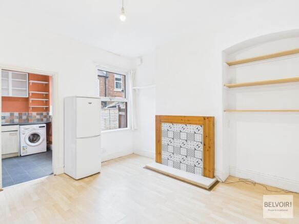 3 bed Terraced to rent Image 4