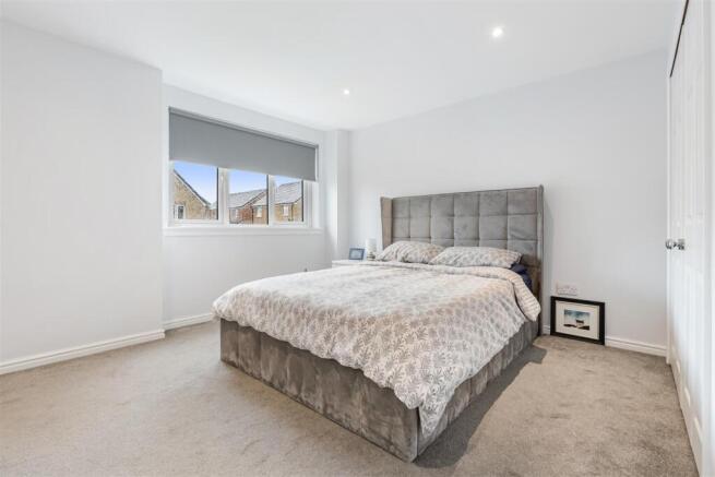 Master Bedroom 2.jpg