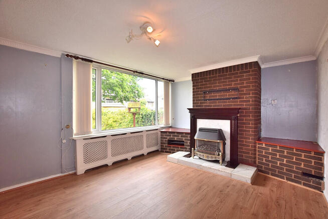 3 bed Semi-Detached for sale Image 8