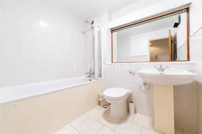 10 hadleigh court, 245 Willesden lane nw2-1.jpg