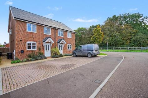 Firecrest Avenue, Hellingly, East Sussex, BN27 1GN