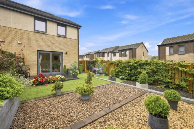 03-1_STIRLING_MEWS_MILTON_OF_CAMPSIE_003.jpg