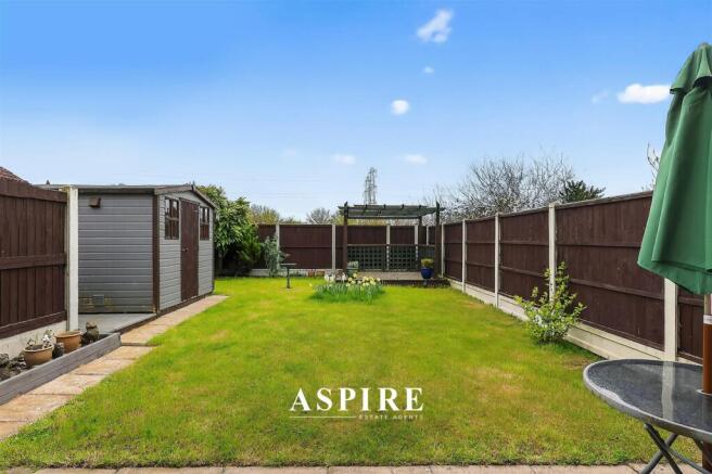 Polstead Close, Rayleigh photo 5