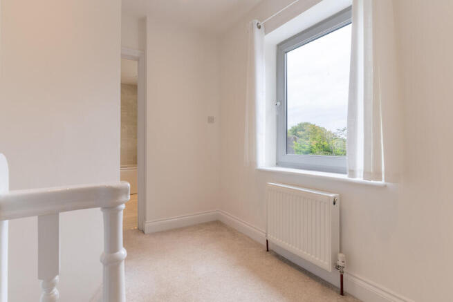 5 Egerton Square-...