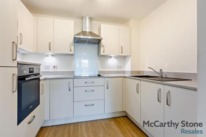 Kitchen: