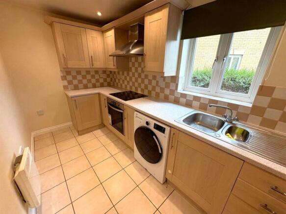 Kitchen 1.jpeg