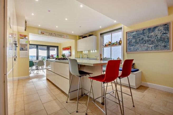 Kitchen/Breakfast