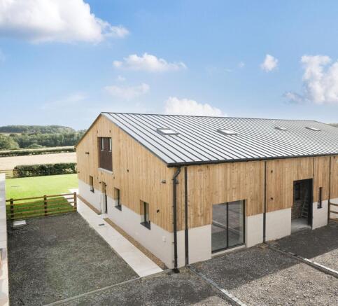 4 bed Barn Conversion for sale Image 5