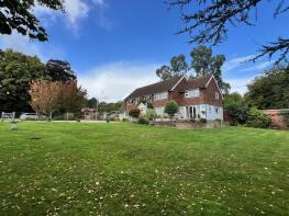 78 Lowerfold, Midhurst Road, Haslemere GU27 3EU