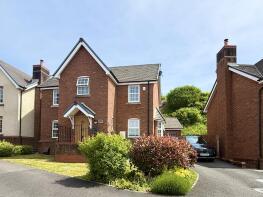 70, Tan Y Bryn Gardens, Llwydcoed, Aberdare CF44 0TQ