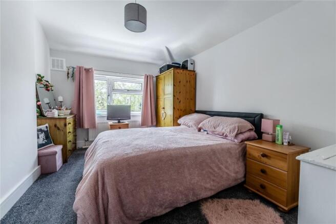 4 bed Semi-Detached for sale Image 7