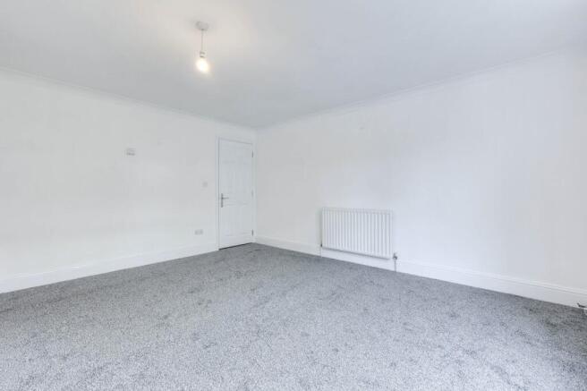 2 bed Flat for sale Image 6