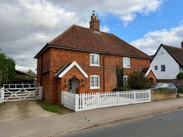 3-bed semi-detached on The Street, Hacheston, Woodbridge, IP13 0DS, £399,995