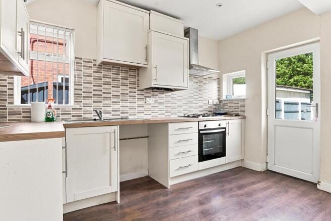 3 bed Semi-Detached for sale Image 6