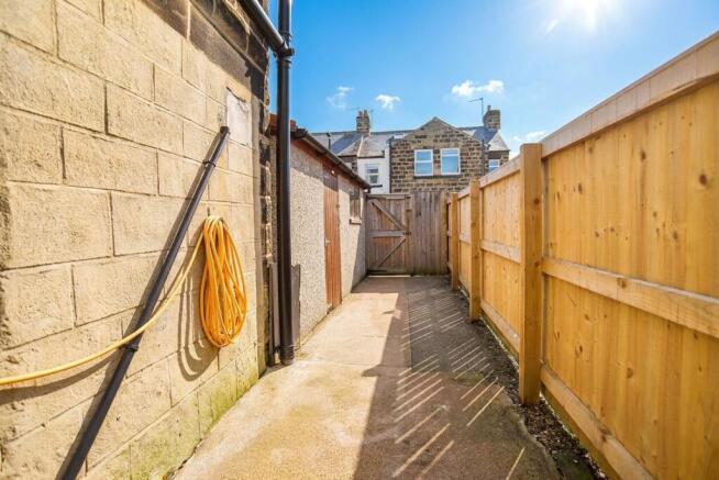 3 bed House for sale Image 7