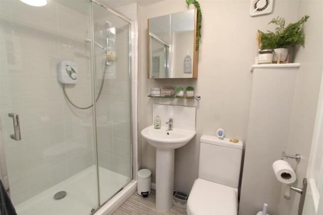 Shower Room.JPG