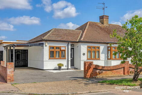 Highfield Gardens, Grays, RM16 2NT