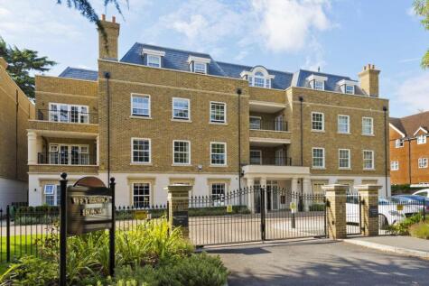 Queens Road, Weybridge