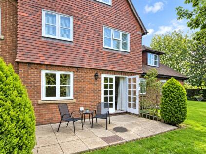 Monmouth Court, Church Lane, Lymington, SO41