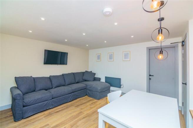 1 bed End of Terrace to rent Image 5