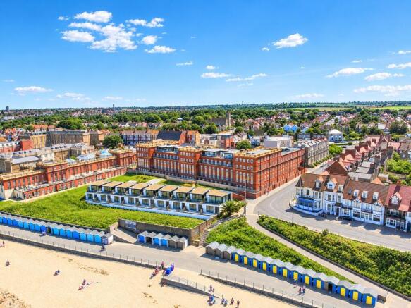 2-bed flat on Westbrook Gardens, Margate, CT9, £300,000