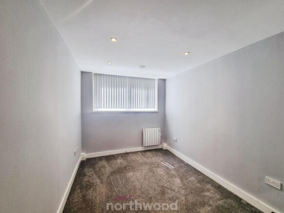 1 bed Flat to rent Image 6