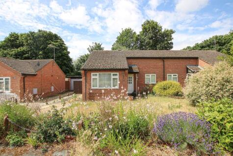 Elliott Close, Newmarket