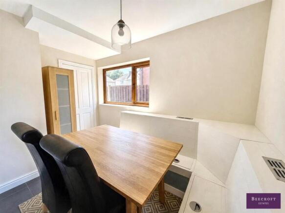 3 bed Semi-Detached for sale Image 5