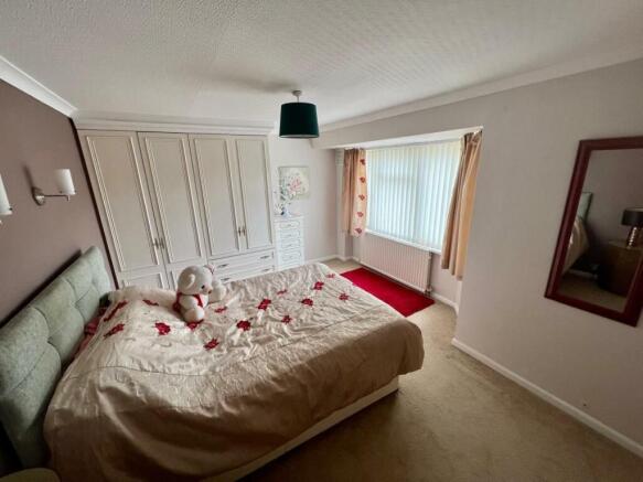 Bedroom photo.jpg