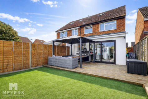Catalina Close, Christchurch, BH23 4