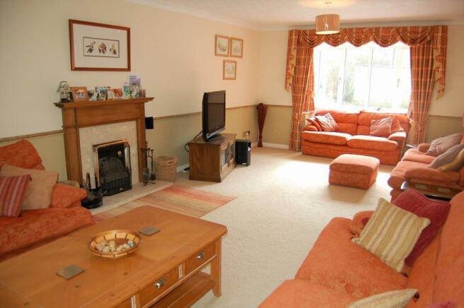 SITTING ROOM