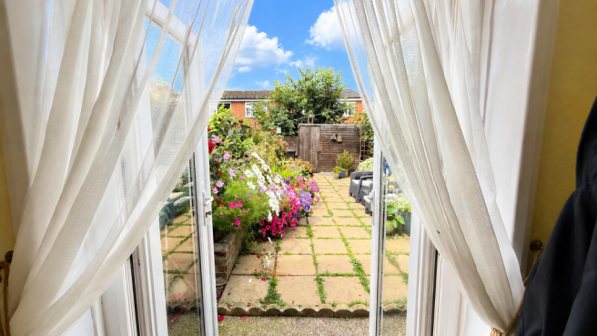 3 bed Terraced for sale Image 10