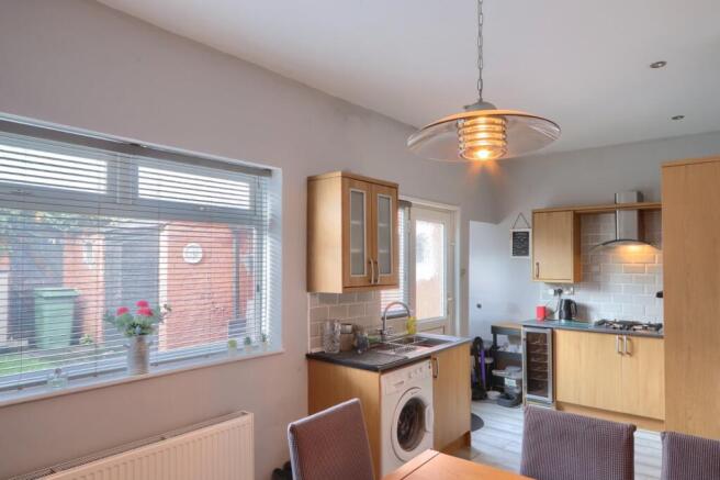 3 bed Terraced for sale Image 6