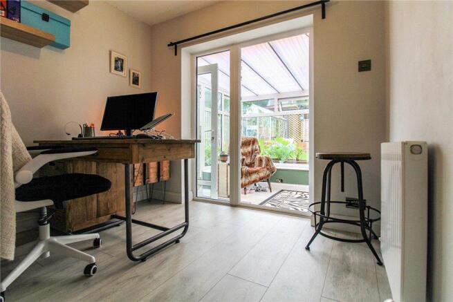 Bedroom/Study